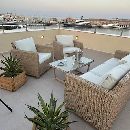 Emilia Apartment *
